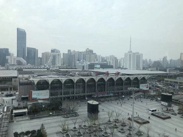 濫用職權的行為在司法實踐中如何界定？上海刑事辯護律師為您講解
