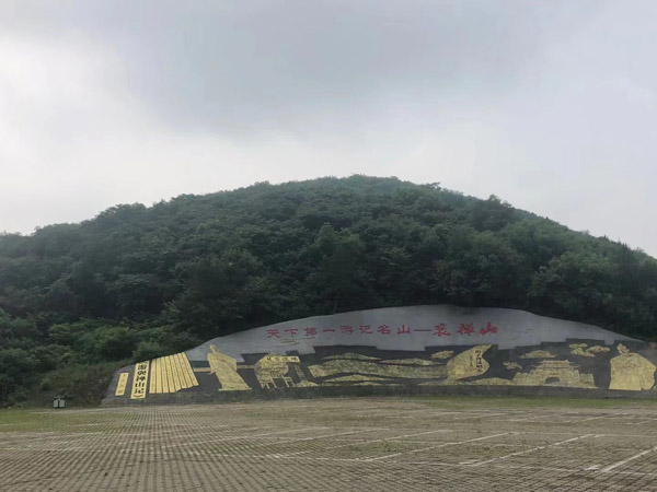 與生產銷售不符合衛生標準的化妝品罪有哪些？看看崇明刑事律師的解答