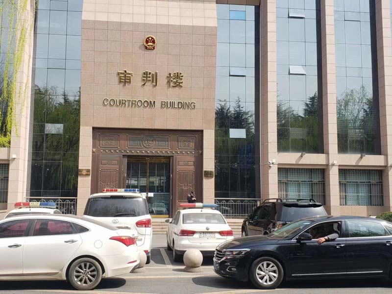 因錯誤認定自首或立功而減輕處罰重審后能否加重刑罰？普陀刑事律師告訴您