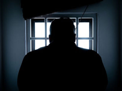 上海走私刑事律師 涉嫌走私普通貨物罪被刑拘能