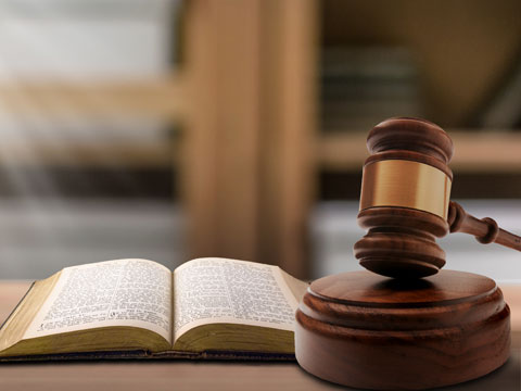 涉嫌詐騙被刑拘 找關系還是找刑事辯護律師?