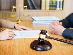 上海刑事訴訟律師來講講利用未公開信息交易罪的司法認定問題